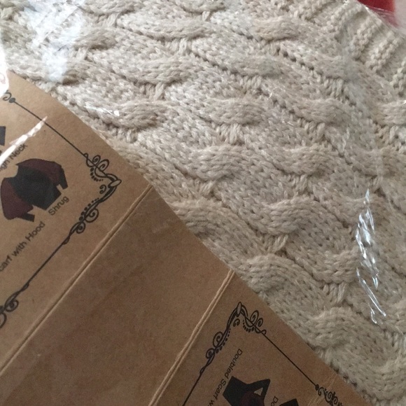 🆕🌺🧣 Infinity Scarf - Picture 2 of 2